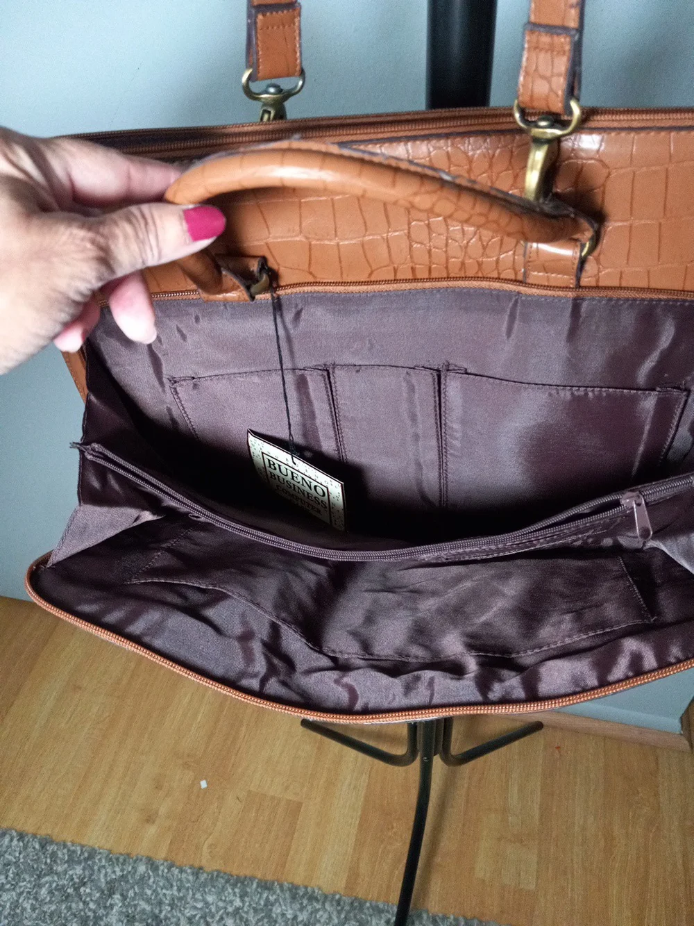 Bueno Tan Croc-Embossed Laptop Business Tote Shouldet Trap NWT